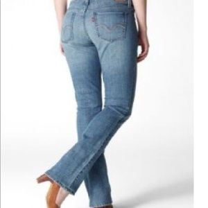 COPY - Levis jeans high rise distressed light was…